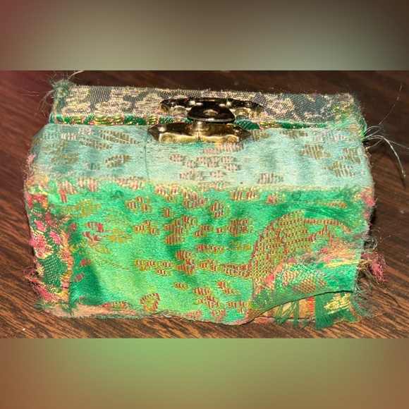 Chiming Metal Hand Massage Exercise Balls w/Case Stress Relief Relaxing Sound - Picture 9 of 9